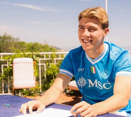 欧文：建议曼联再给霍伊伦一次机会，期待他能拿出怎样表现