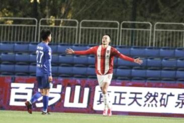 半场：南京1-1常州，吴浩民、滕帅破门，马辅渔错失良机