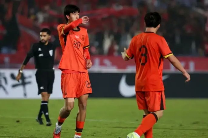 国足U17 vs 卡塔尔首发阵容：万项赵松源双打加帅惇雨恩上阵