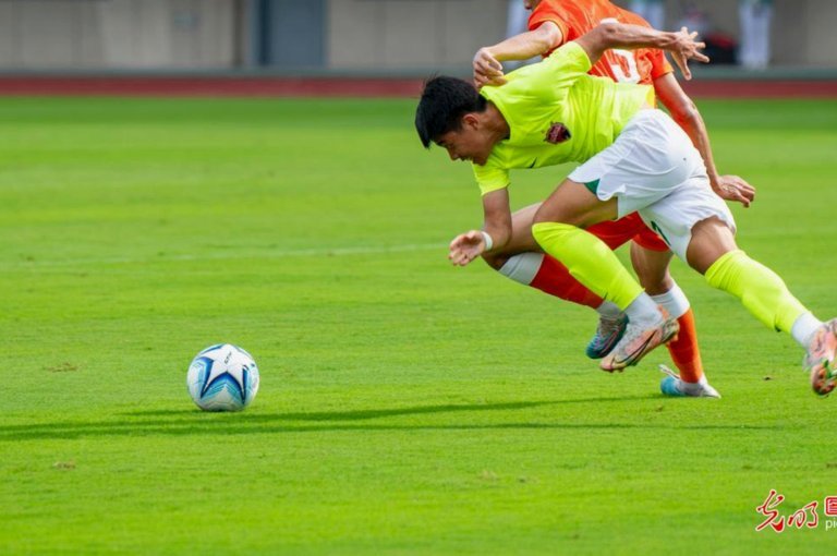 U19球员如何更好地衔接职业赛场